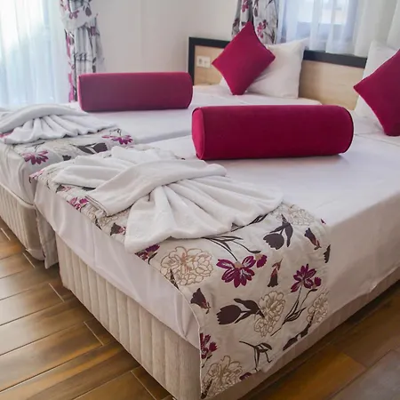 Hermes 4* Kaş